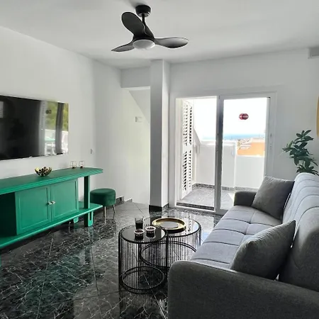 Paulmarie Duplex Ocean View Apartment *